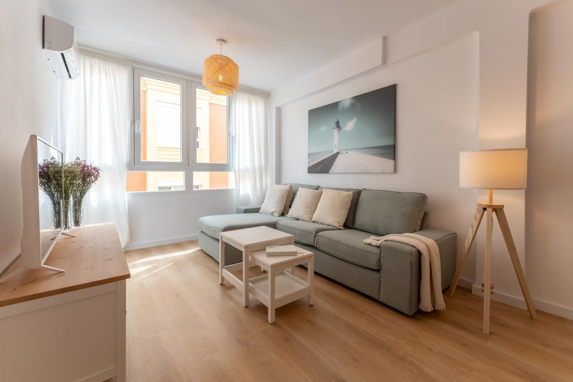 Malaga Lux Oasis - Modern 3Br, Fast Wifi, Smarttv Apartment Exterior photo