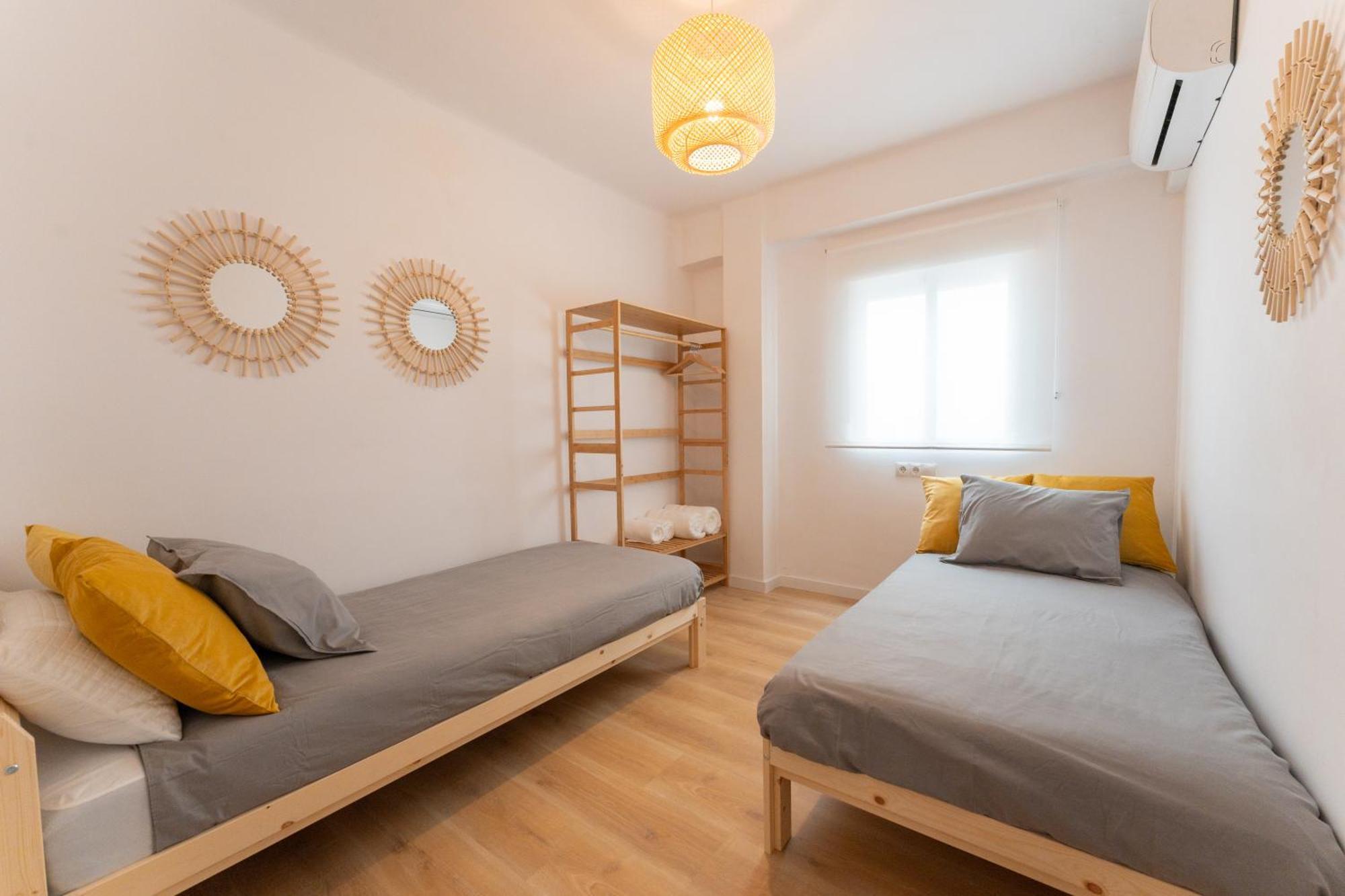 Malaga Lux Oasis - Modern 3Br, Fast Wifi, Smarttv Apartment Exterior photo